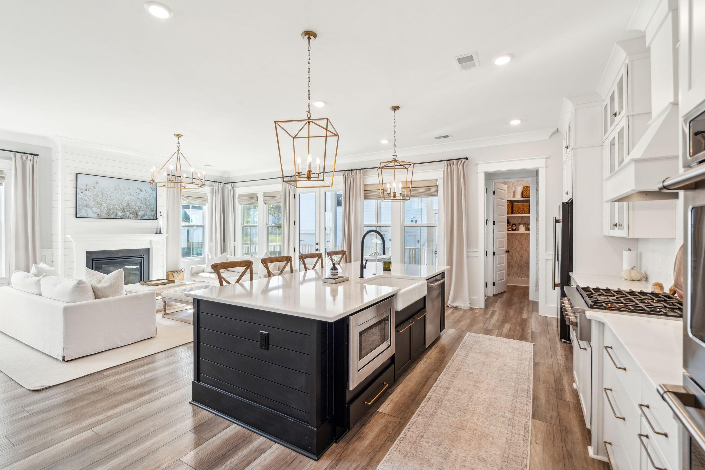 3559 Clambank Drive