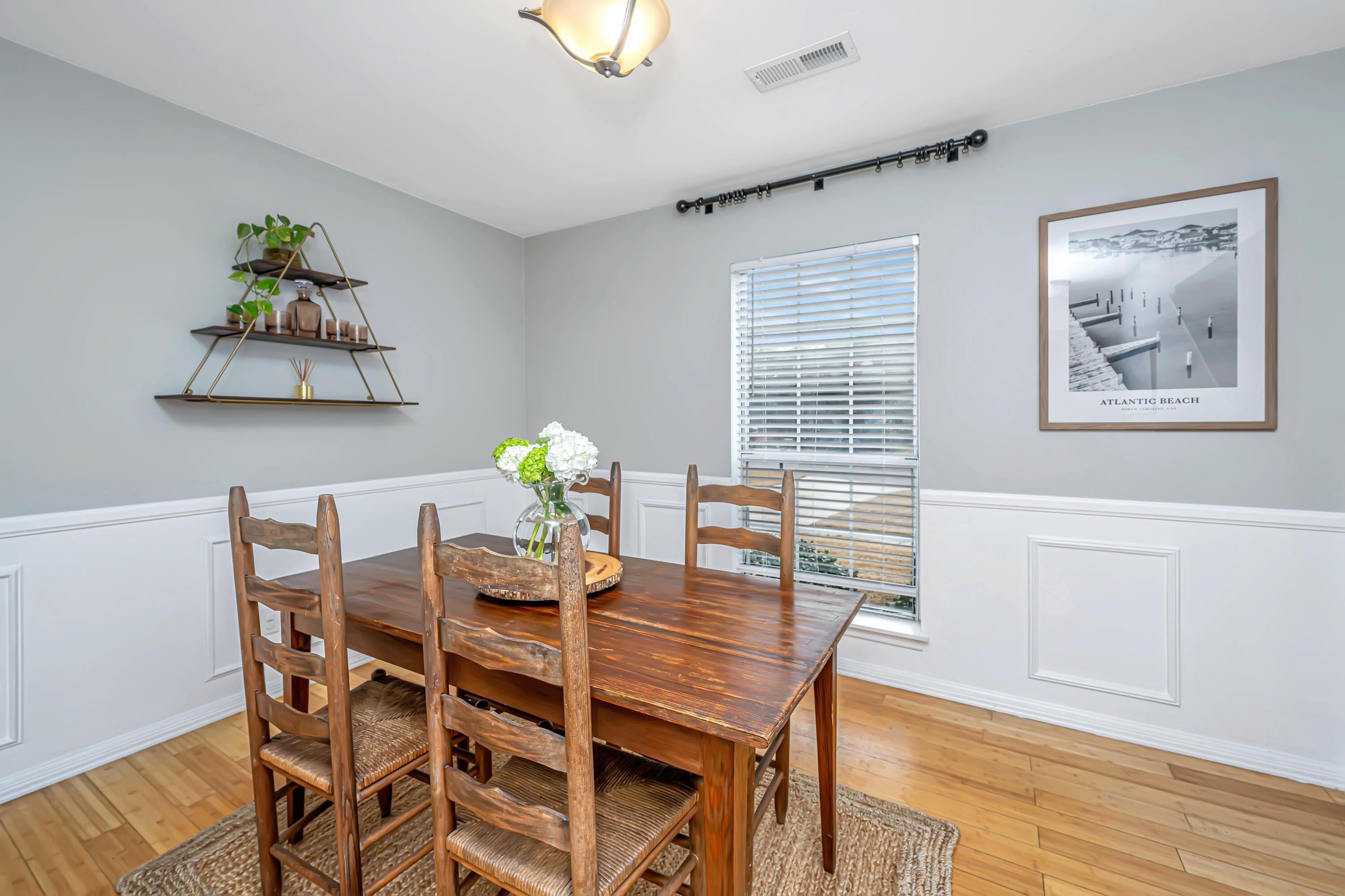 1423 Oaklanding Road