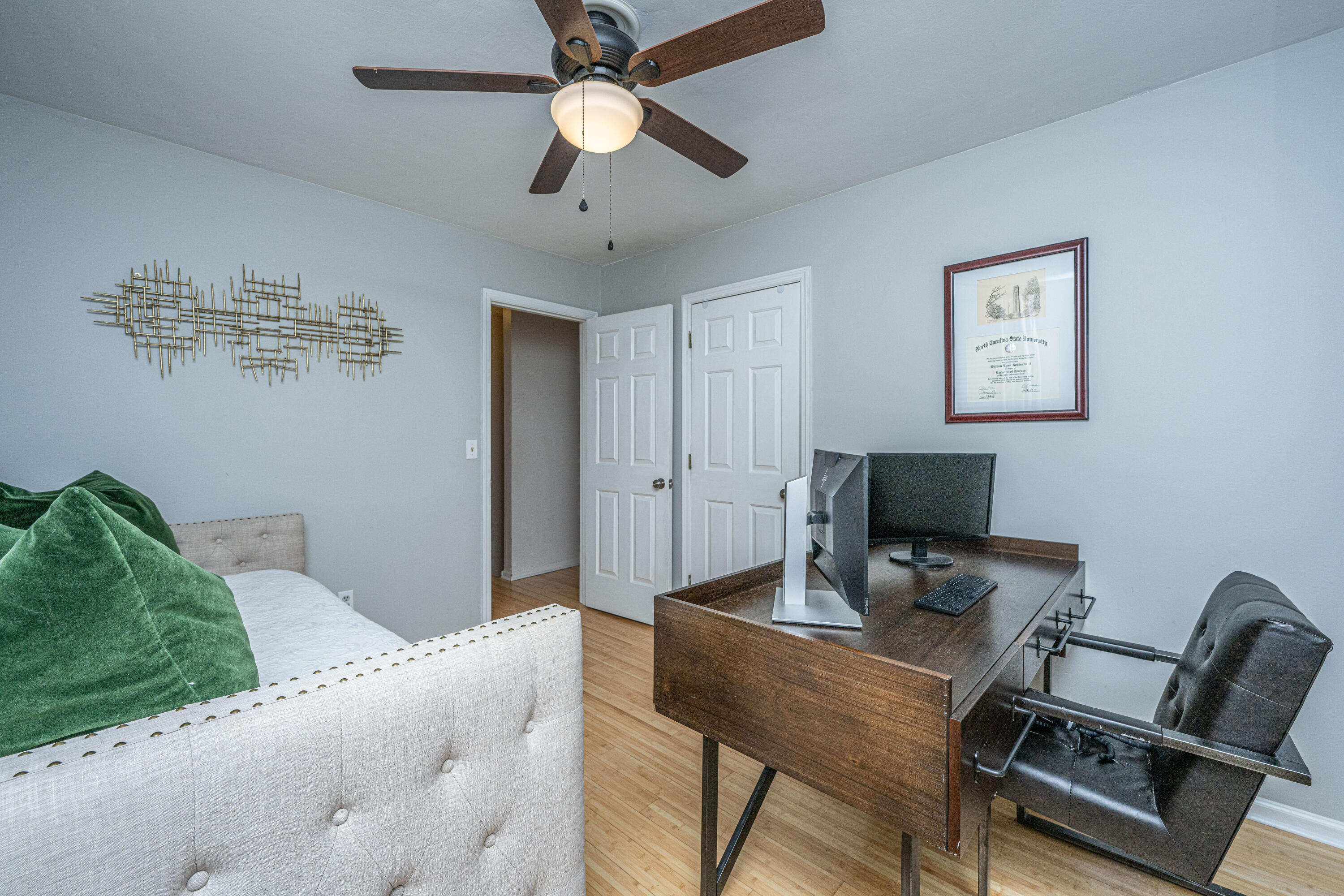 1423 Oaklanding Road