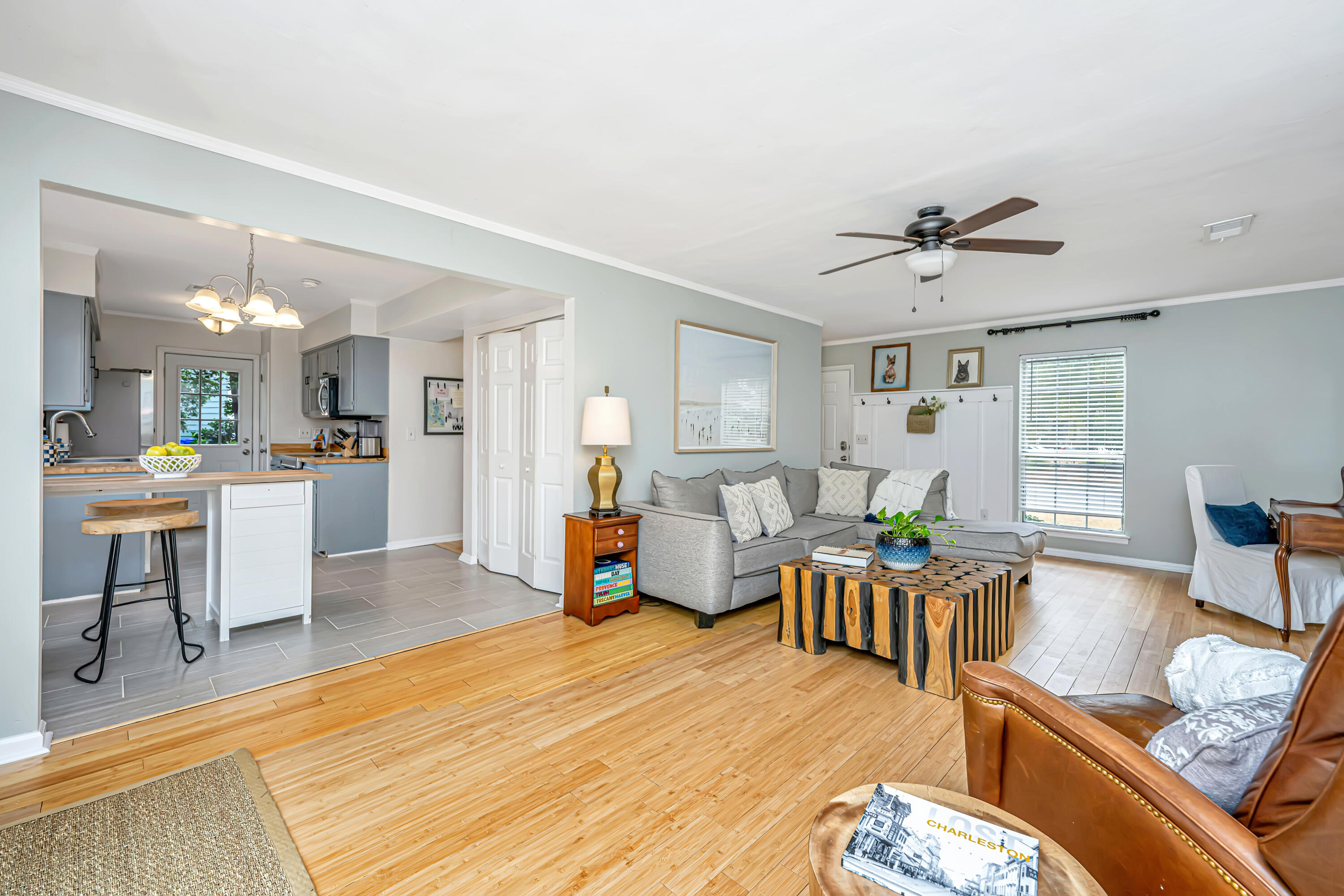 1423 Oaklanding Road
