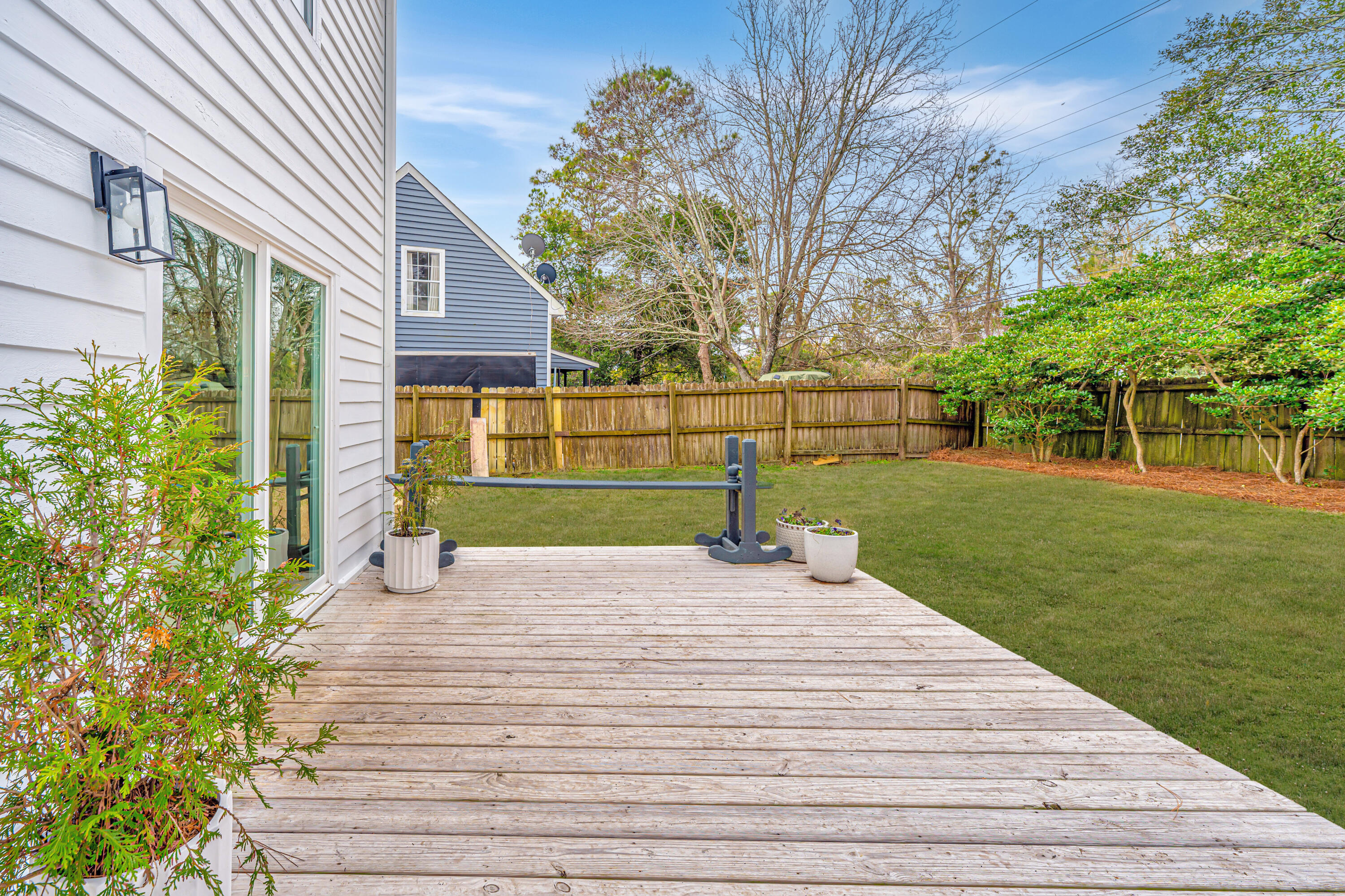 1423 Oaklanding Road