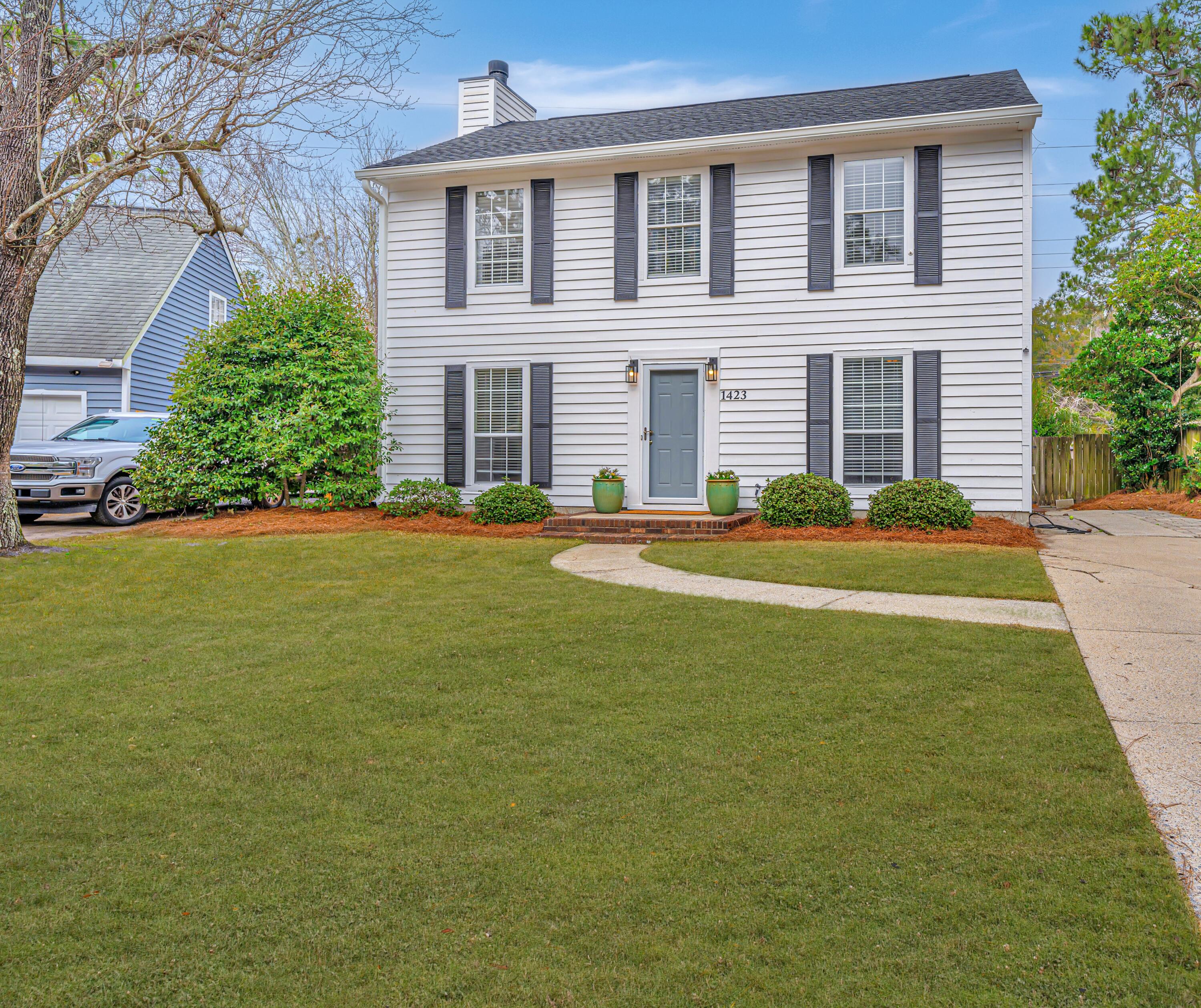 1423 Oaklanding Road