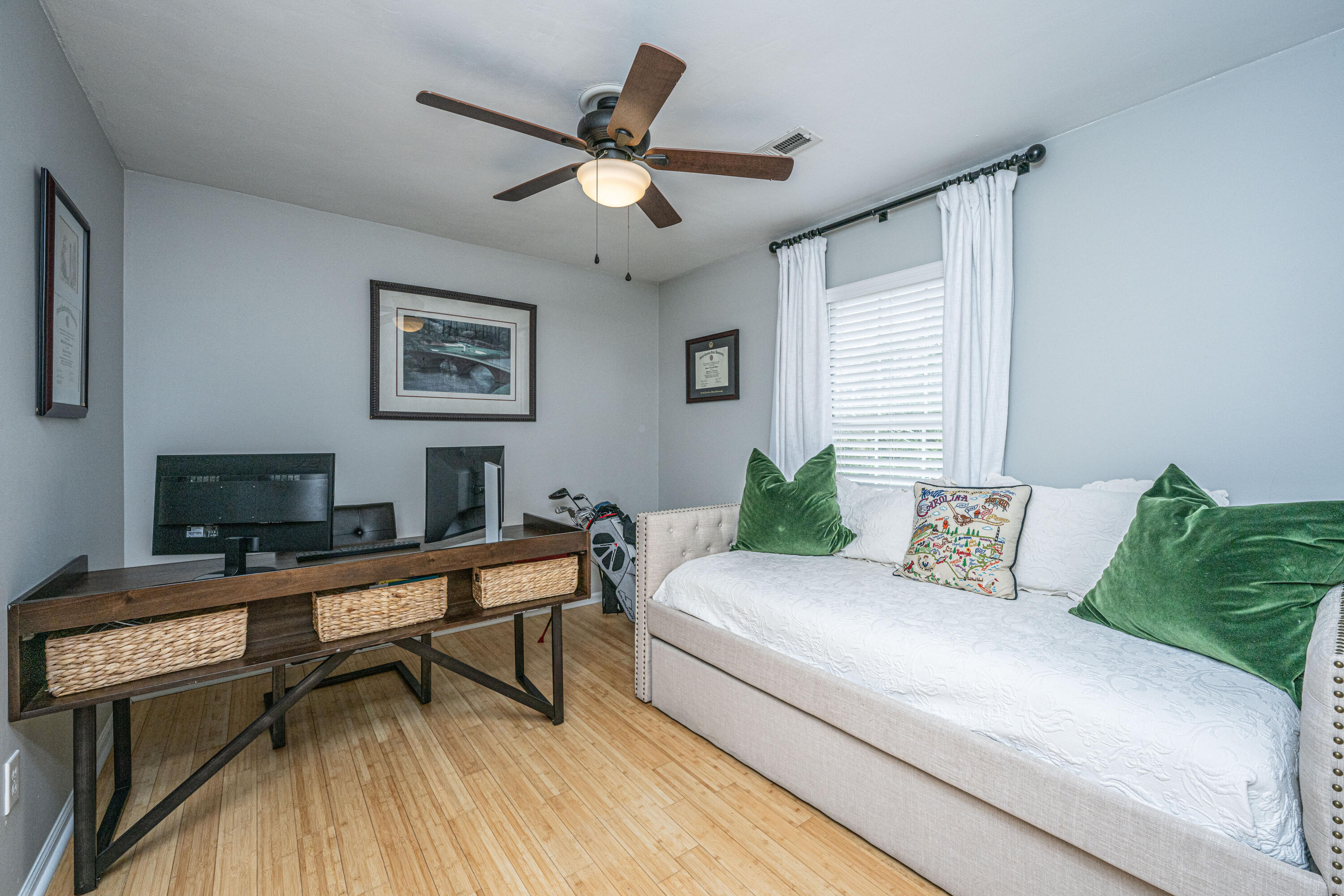 1423 Oaklanding Road