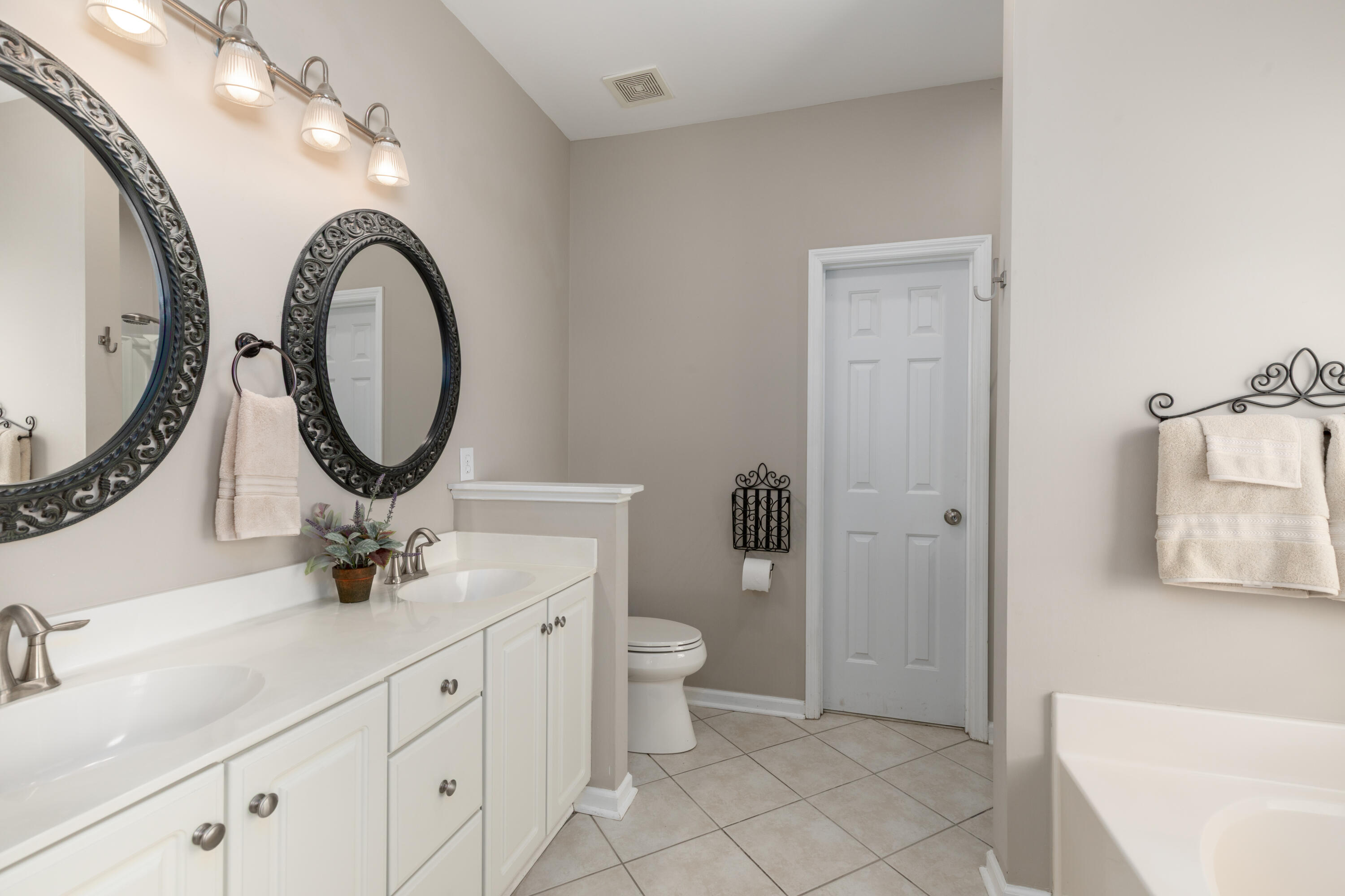 2632 Planters Pointe Boulevard