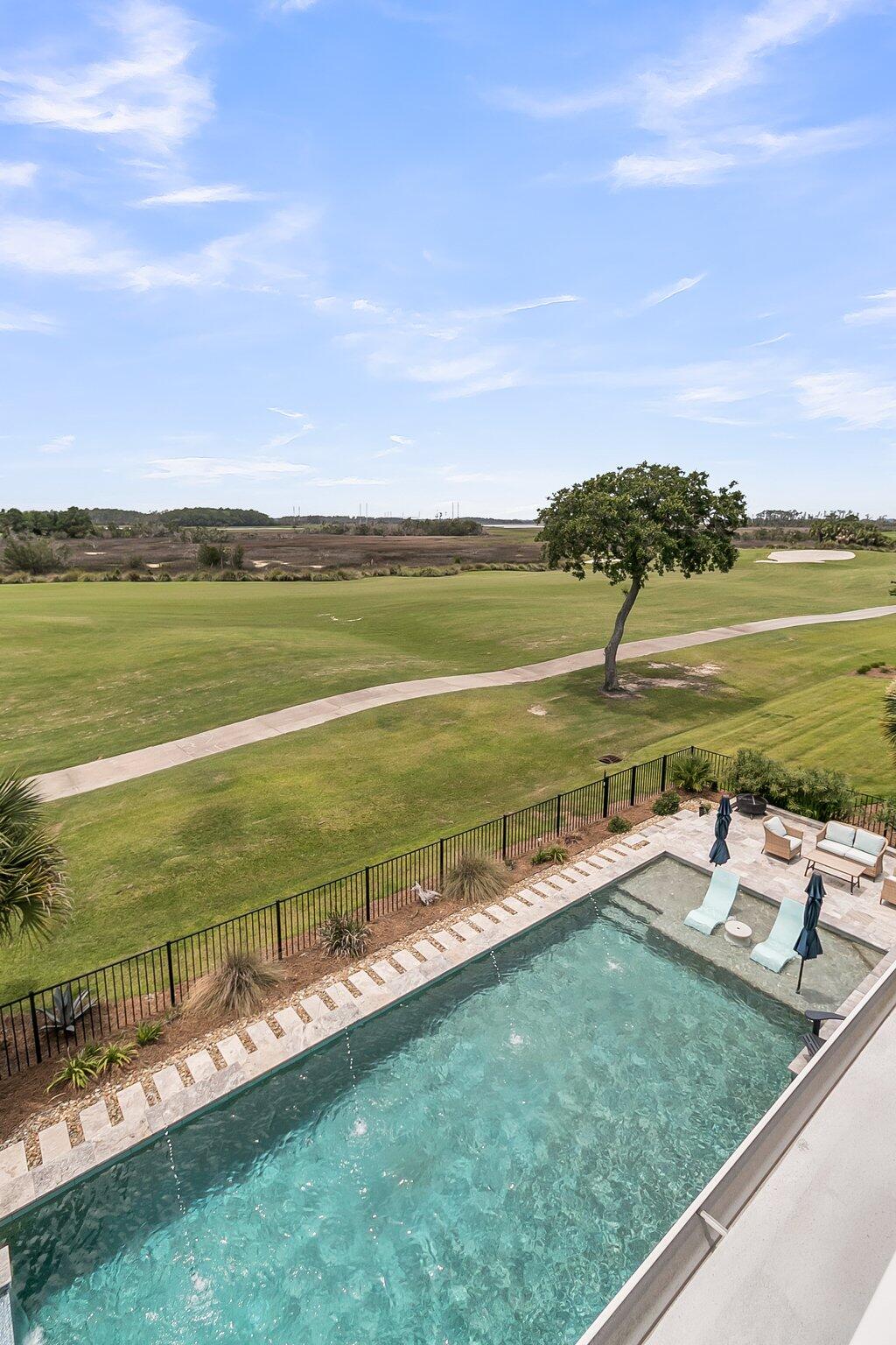 1636 Rivertowne Country Club Drive