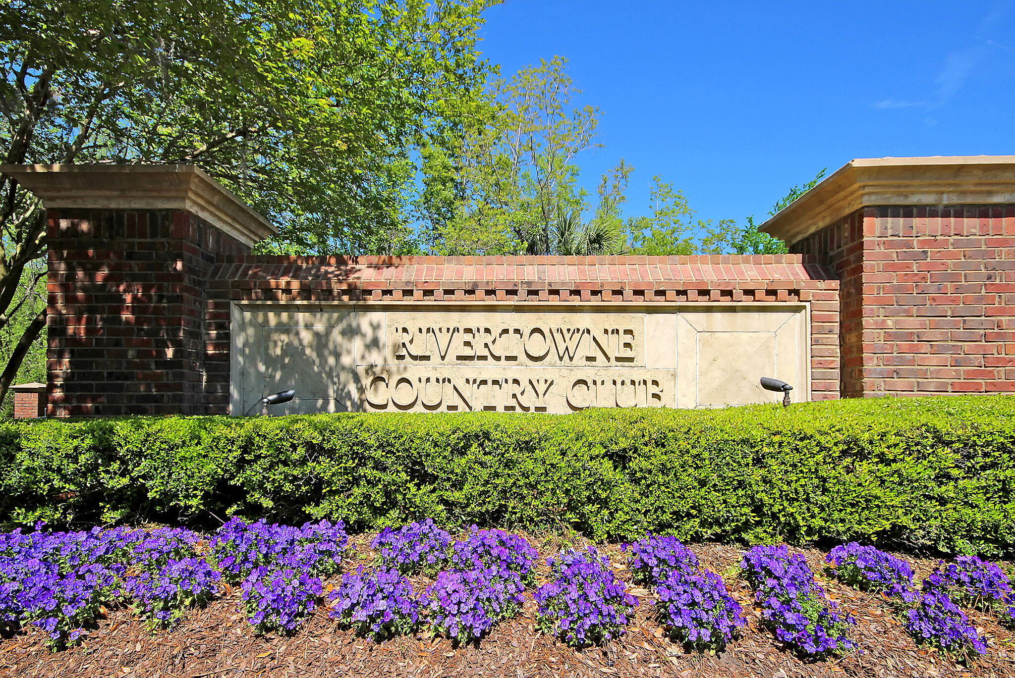 1636 Rivertowne Country Club Drive