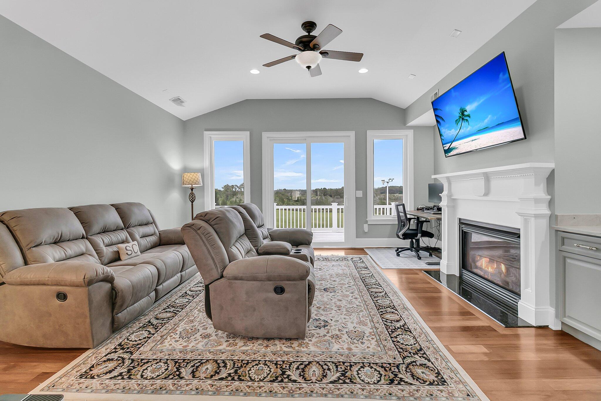 1636 Rivertowne Country Club Drive