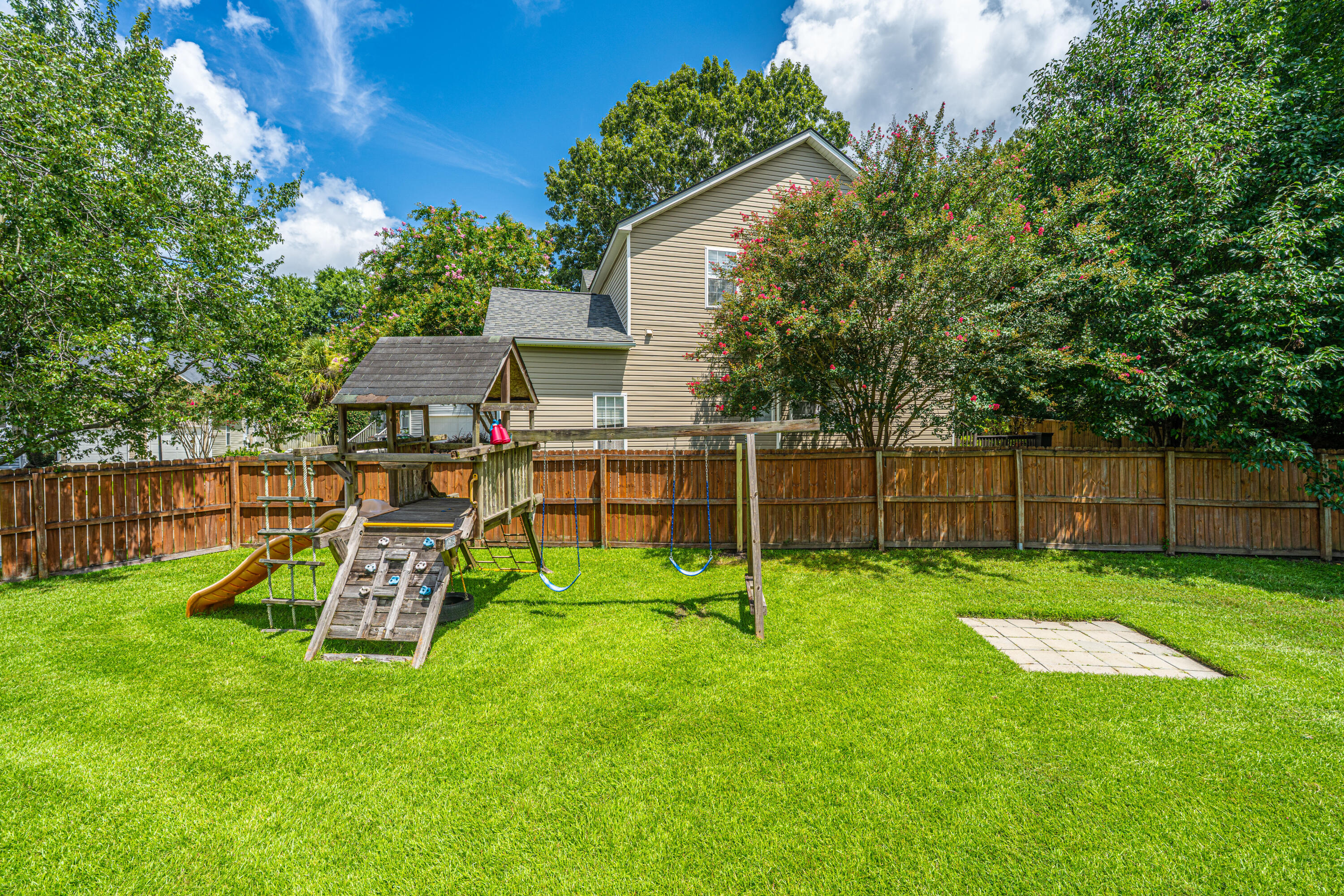 126 Hanahan Plantation Circle