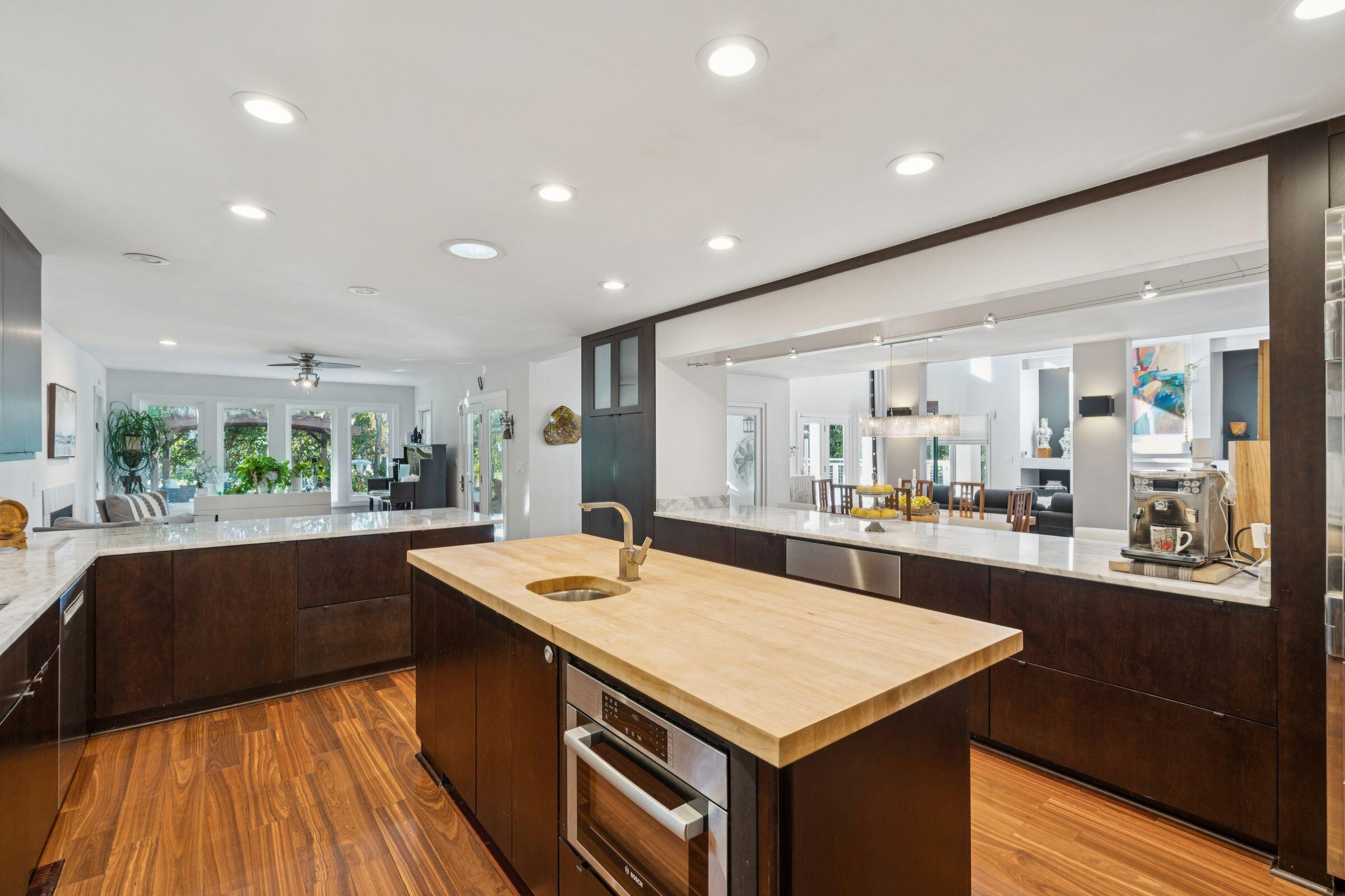 9 Fairway Village Lane