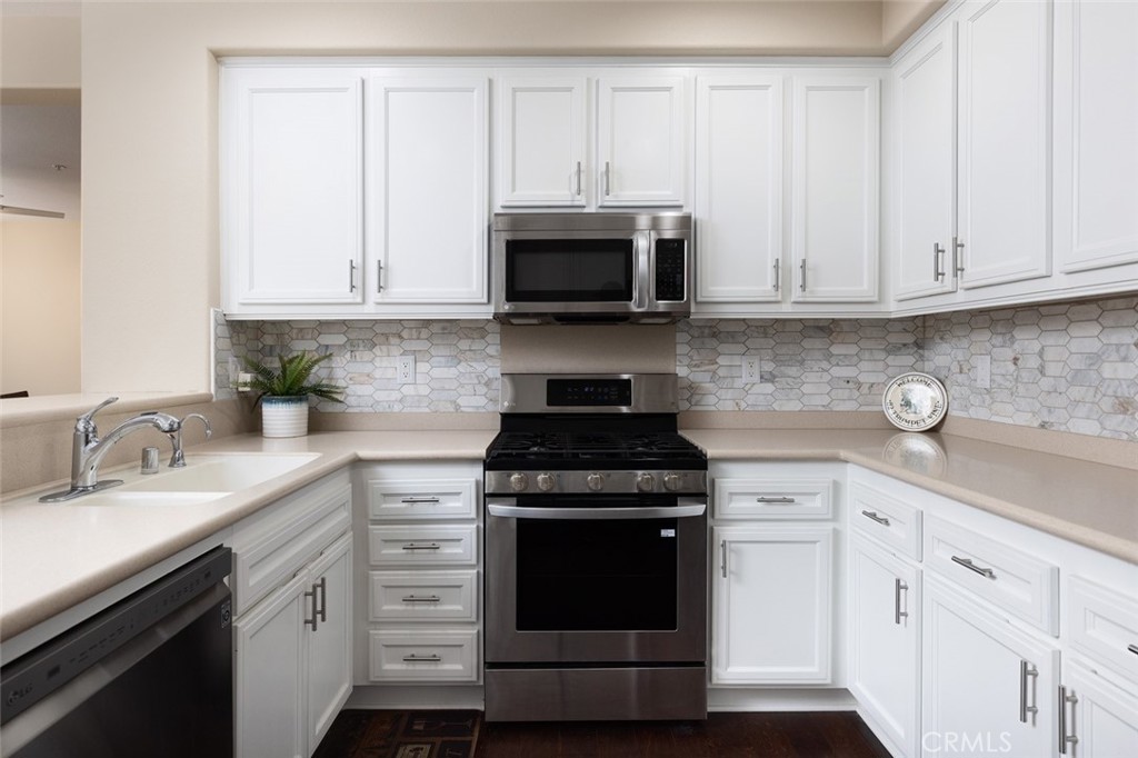 82 Trumpet Vine Street 59