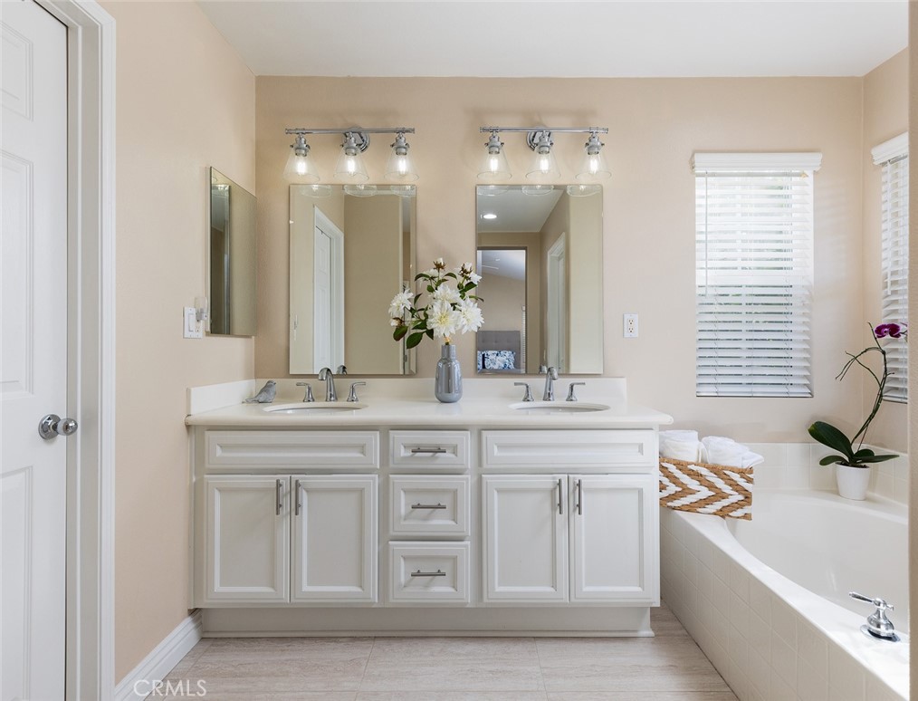 82 Trumpet Vine Street 59