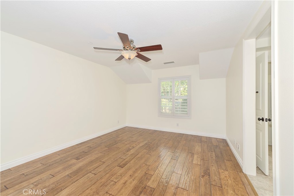 87 Three Vines Court