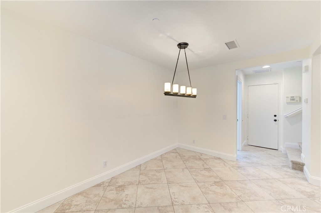 87 Three Vines Court