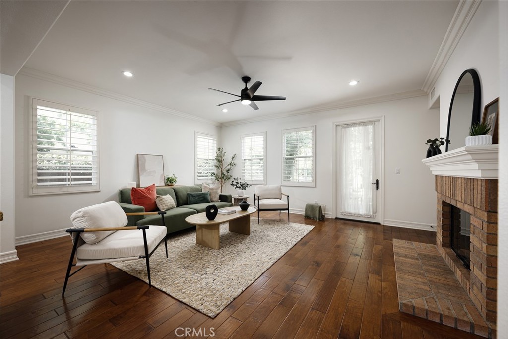 25 Hallcrest