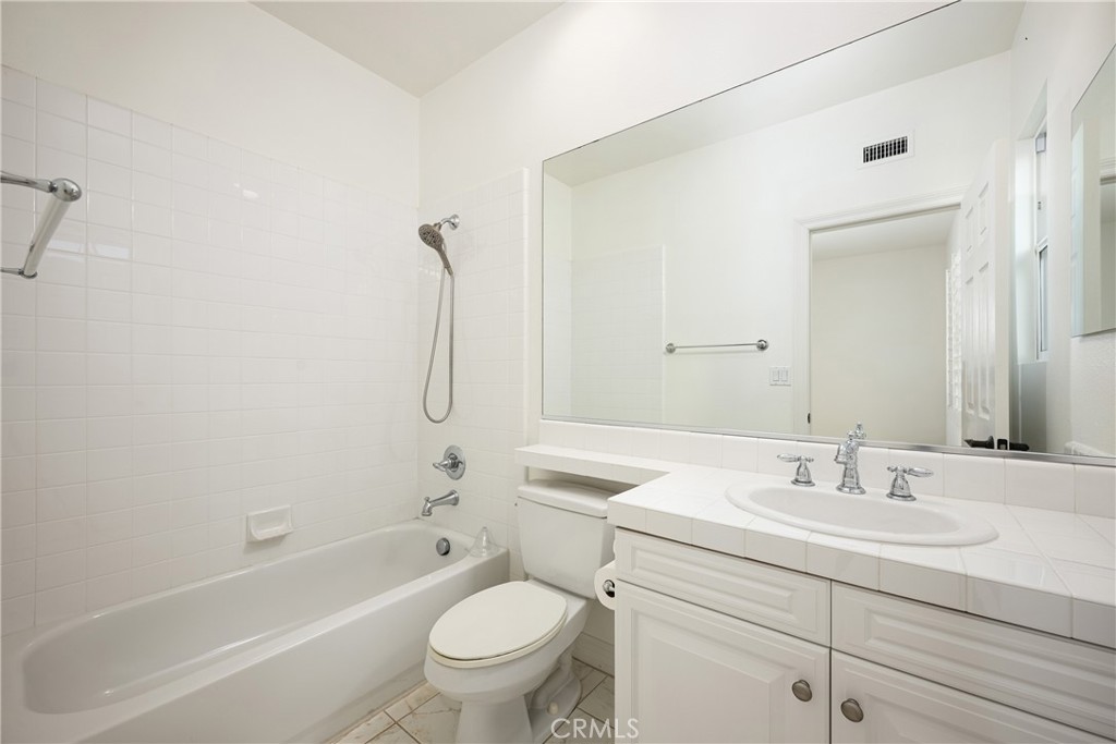 25 Hallcrest