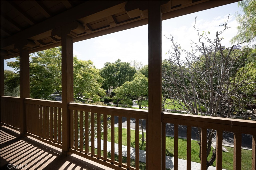 25 Hallcrest