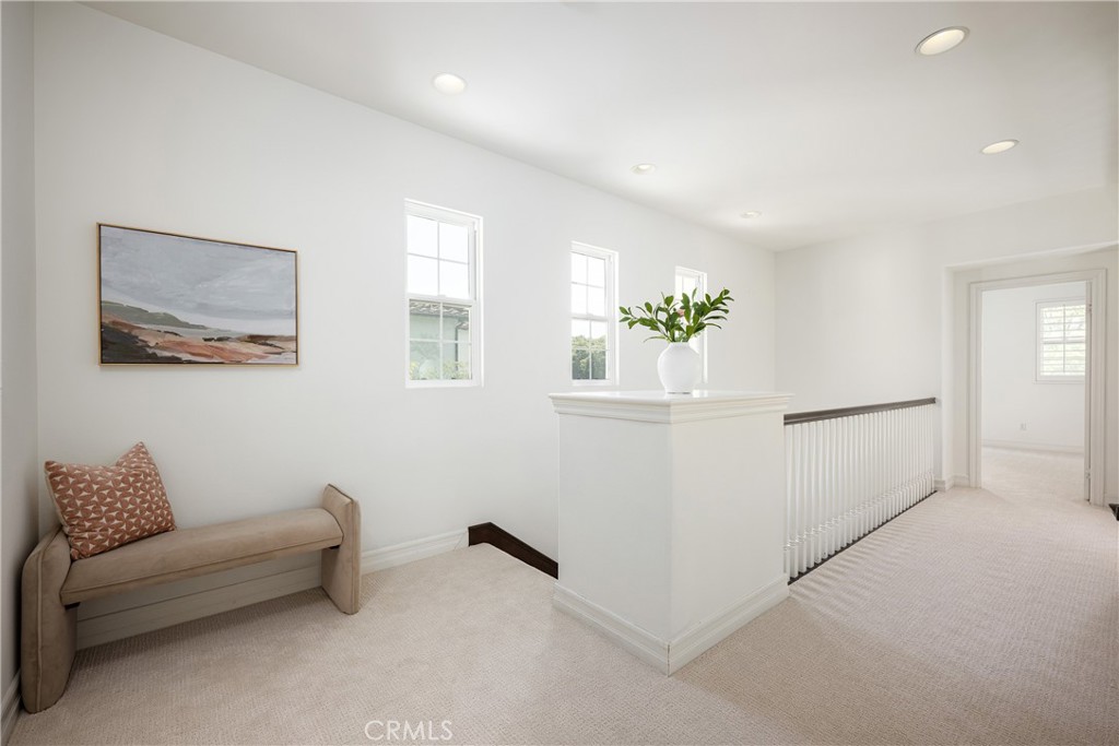 25 Hallcrest