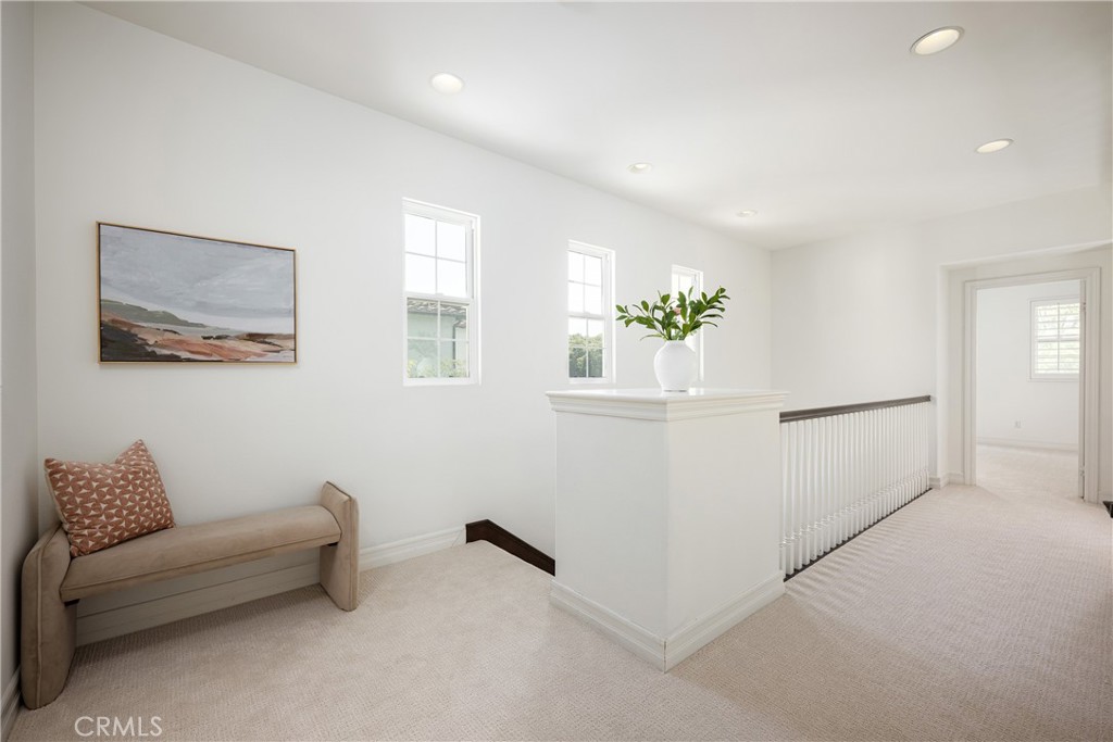 25 Hallcrest