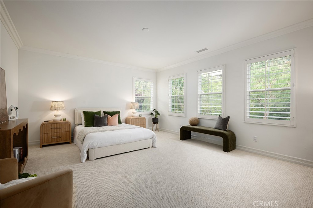 25 Hallcrest