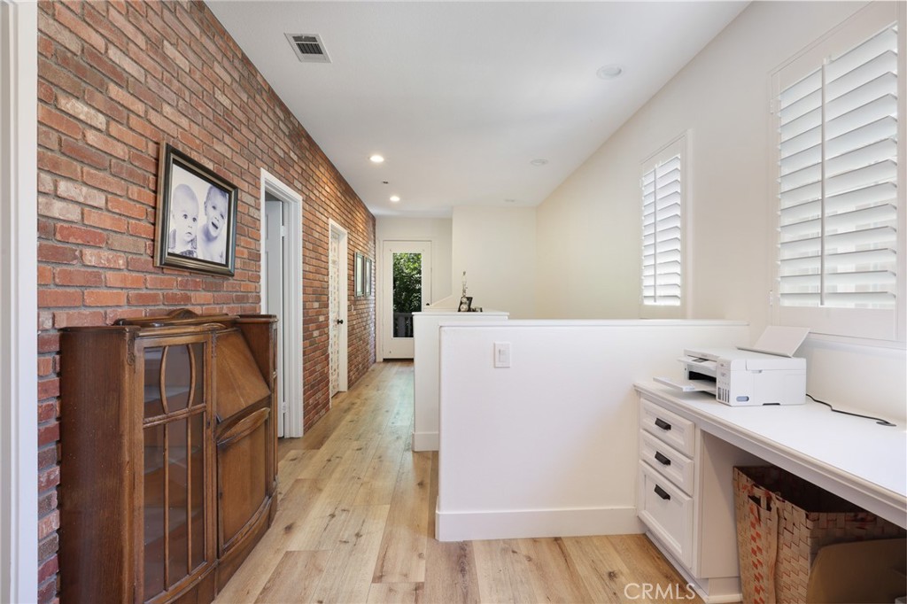 15 Langford Ln