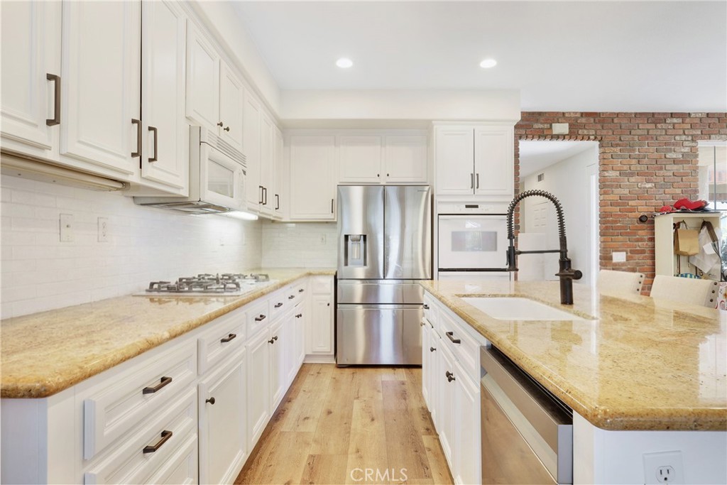 15 Langford Ln