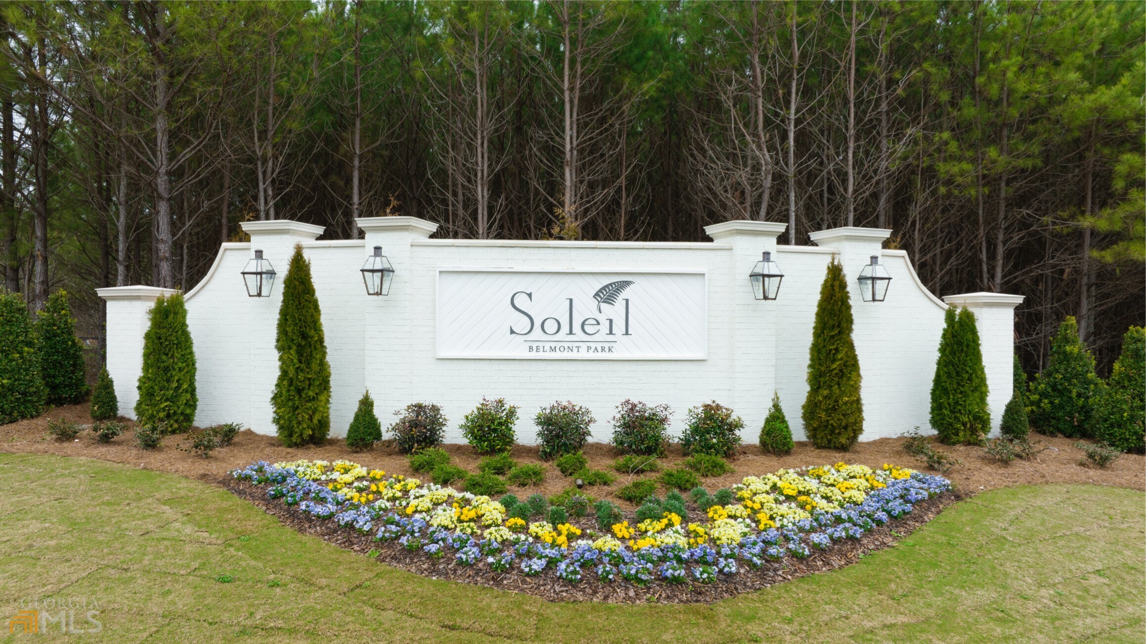 452 Southland Circle
