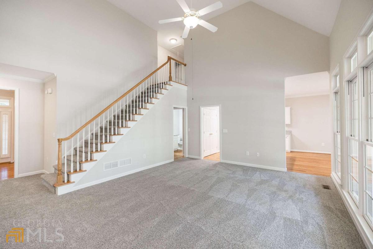 1030 St James Place