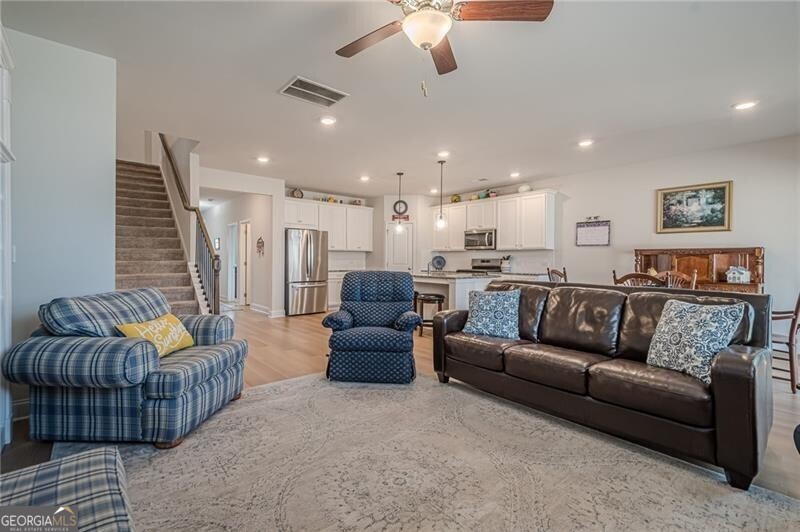 468 Leyland Crossing
