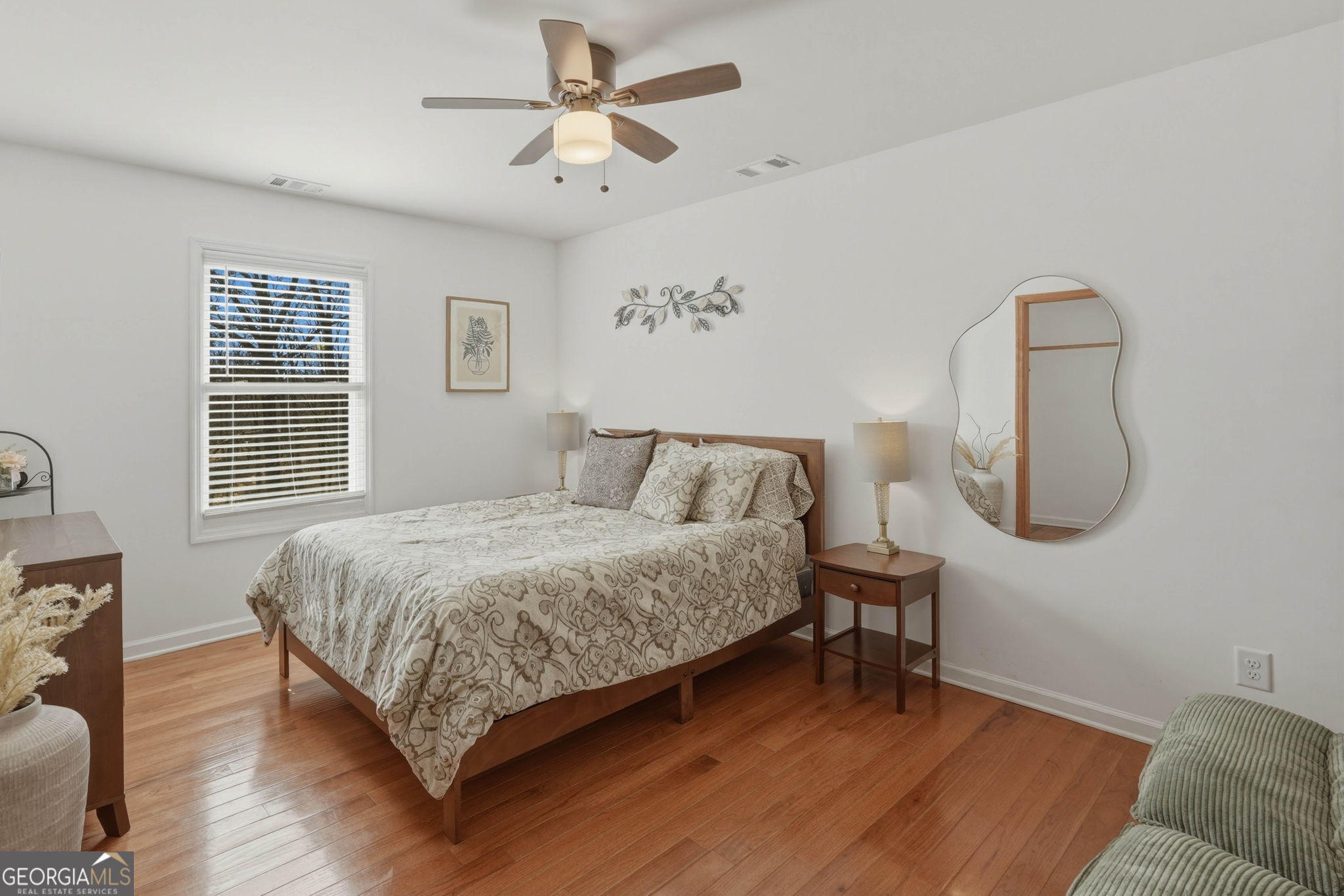 3812 James Ed Road