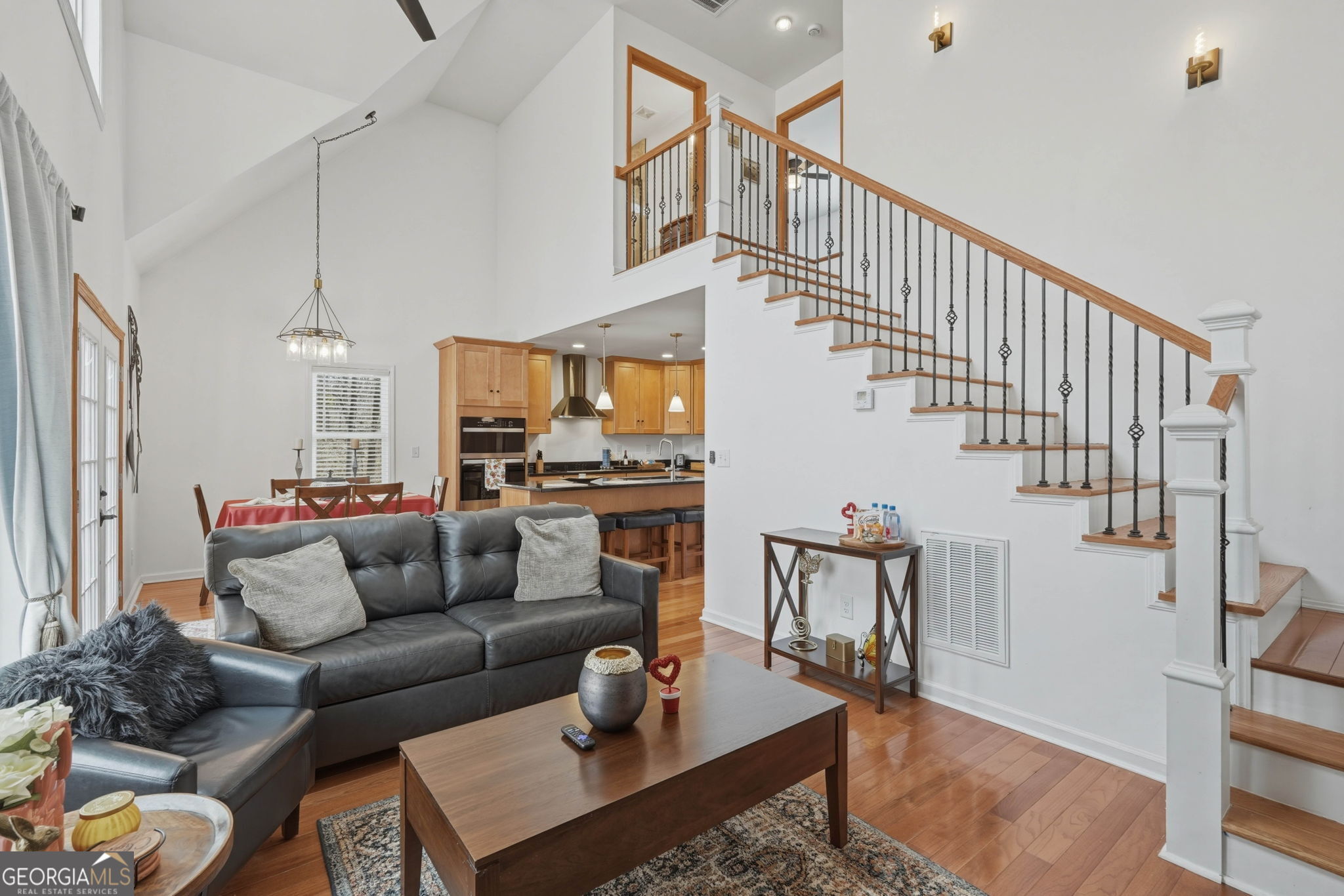 3812 James Ed Road
