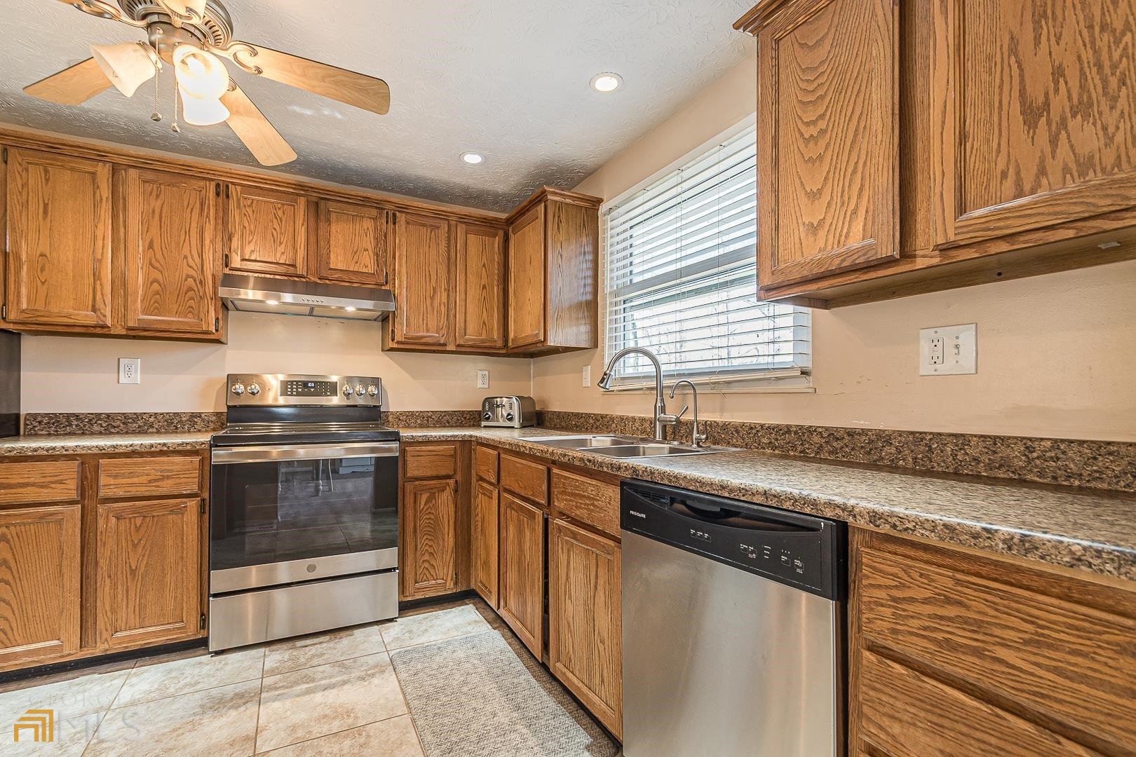 1430 Taylor Oaks Drive