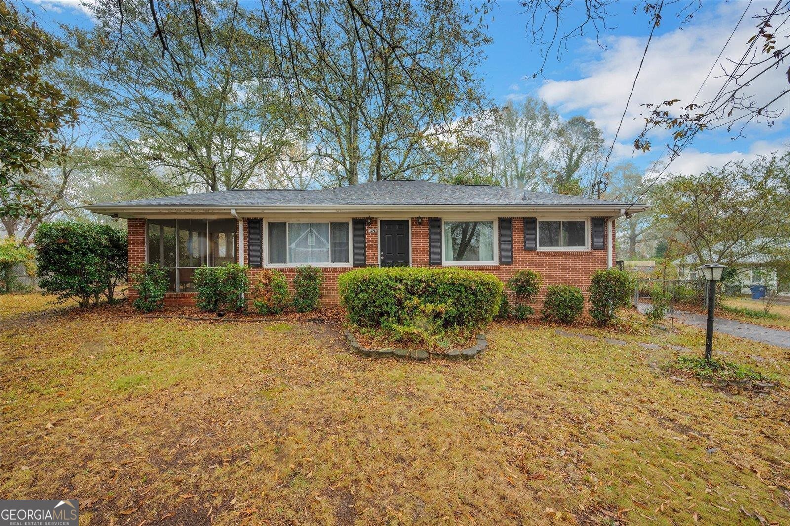 169 Woodlawn Avenue