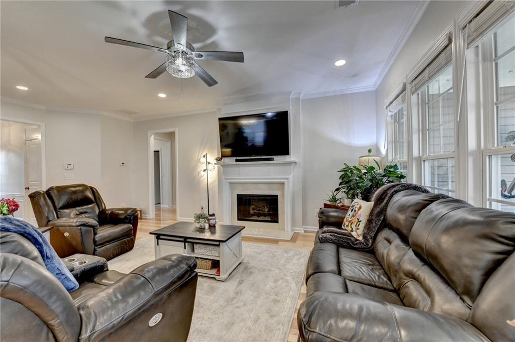6770 Waveland Drive
