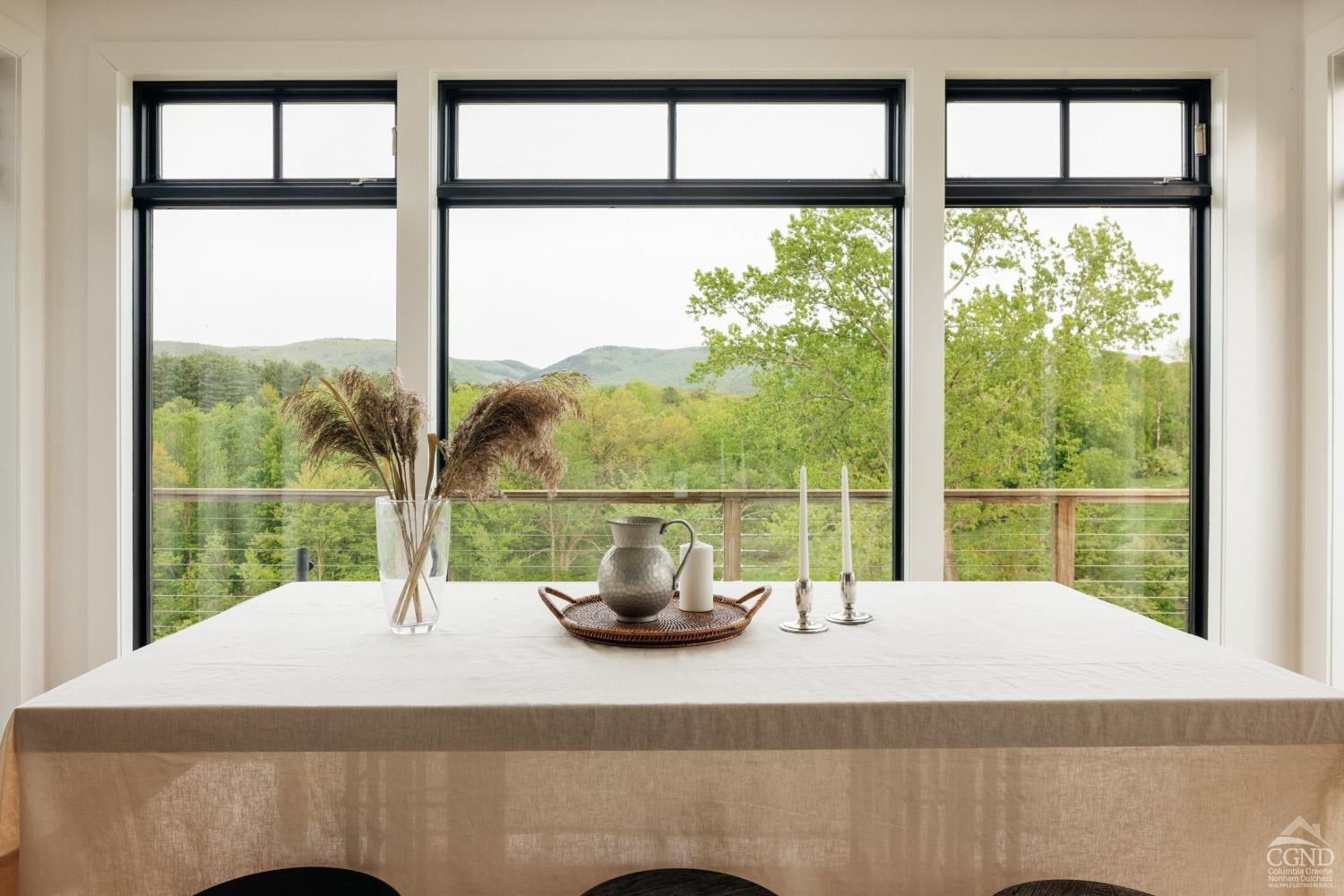 128 Robin Lane, Copake