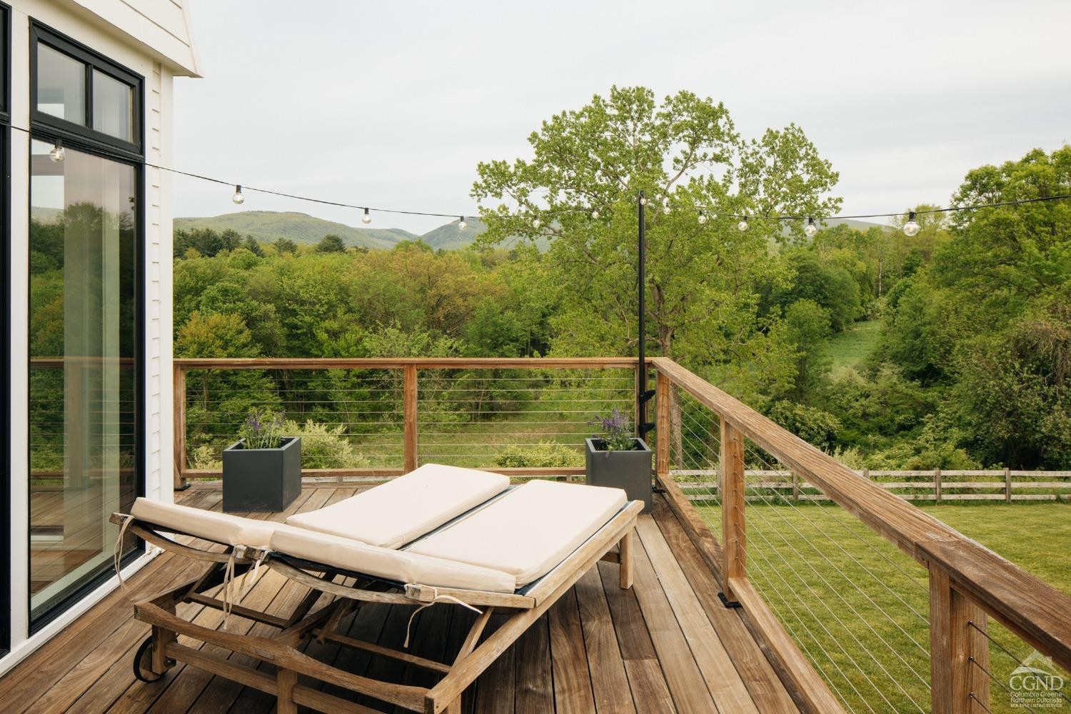 128 Robin Lane, Copake