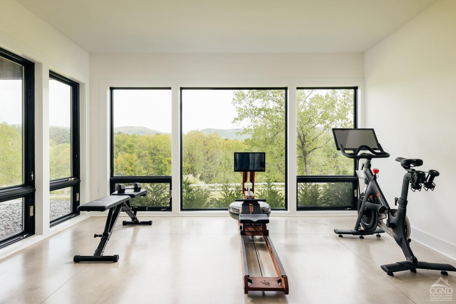 128 Robin Lane, Copake