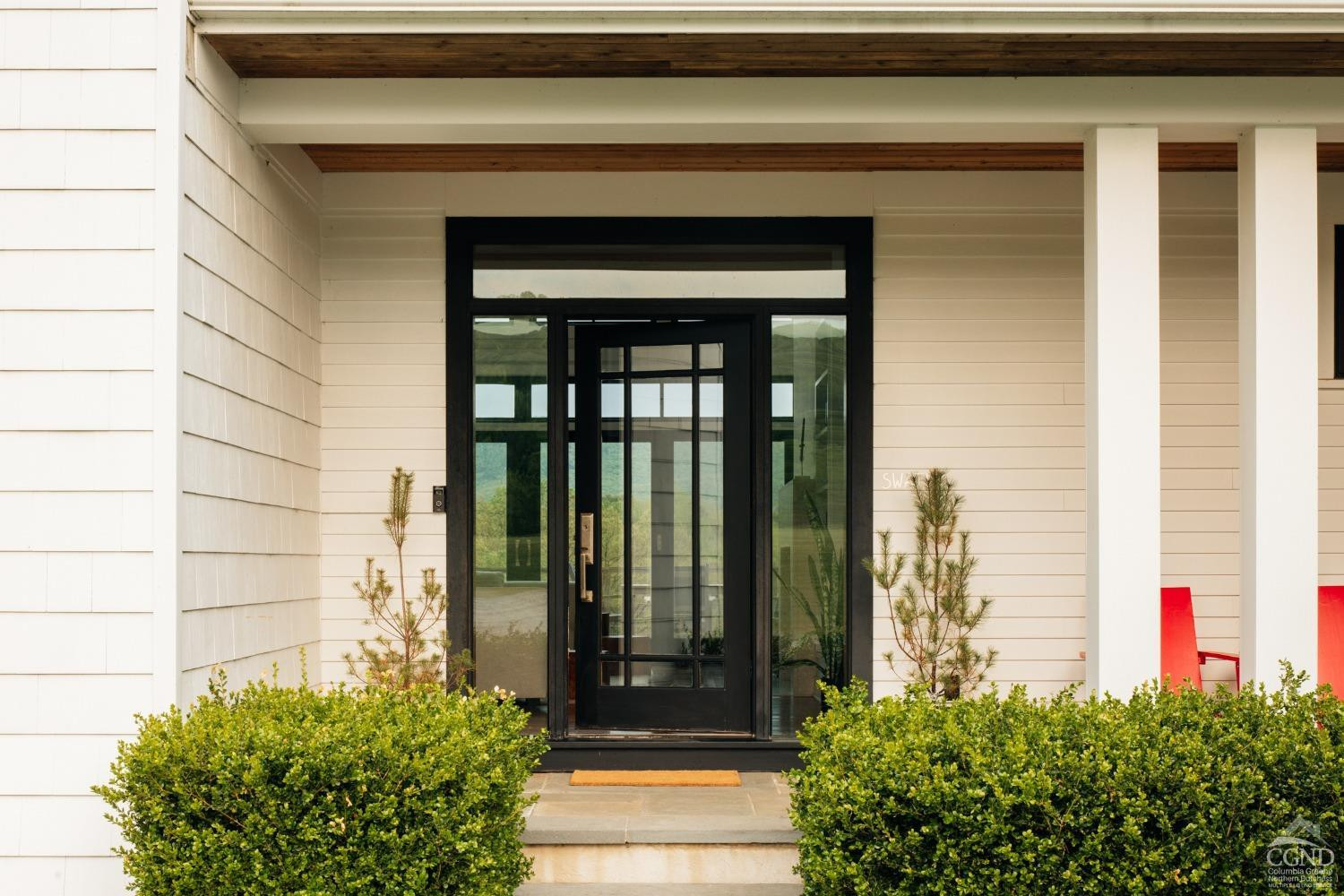 128 Robin Lane, Copake