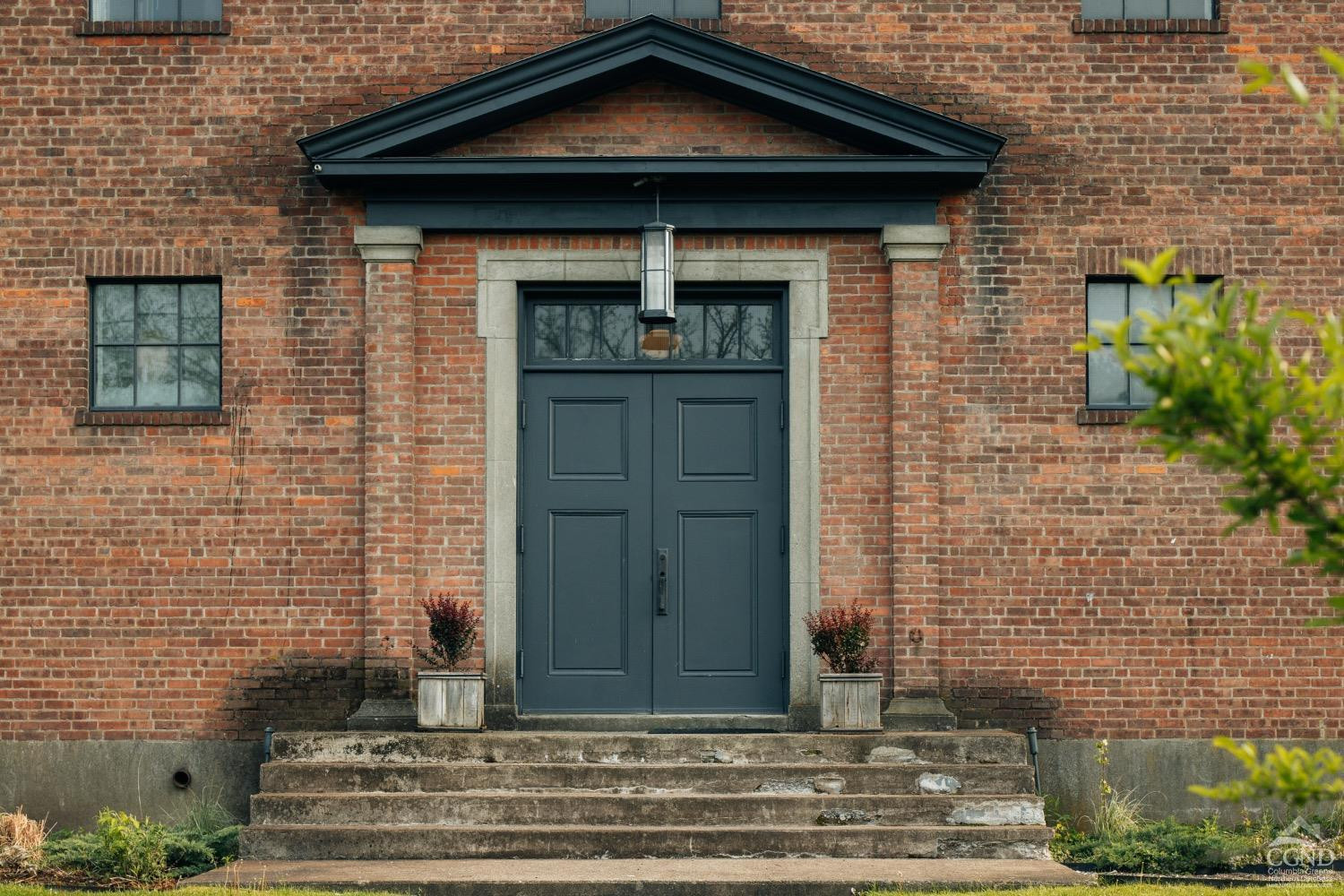 57 Cold Water Street