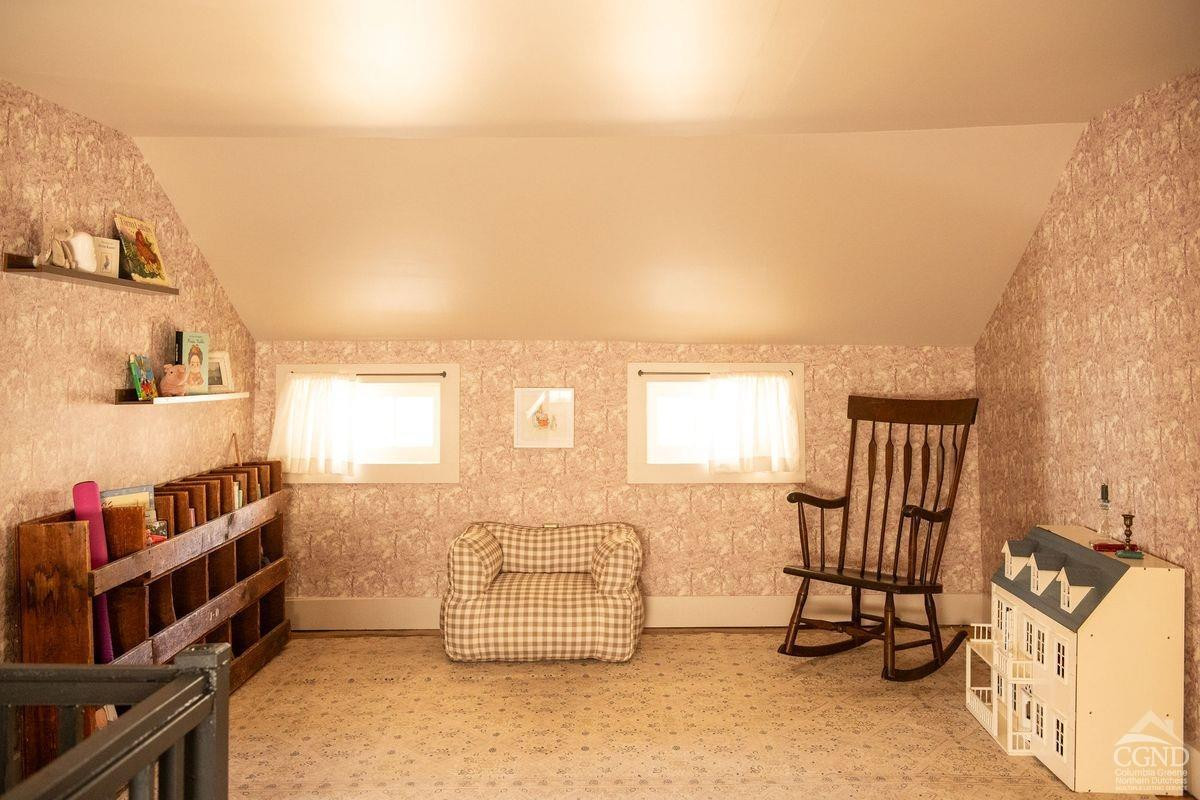 169 Main Street, Hudson