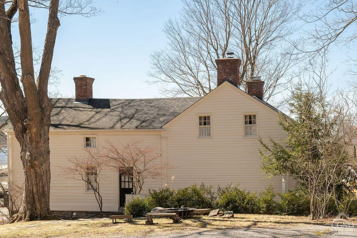 169 Main Street, Hudson