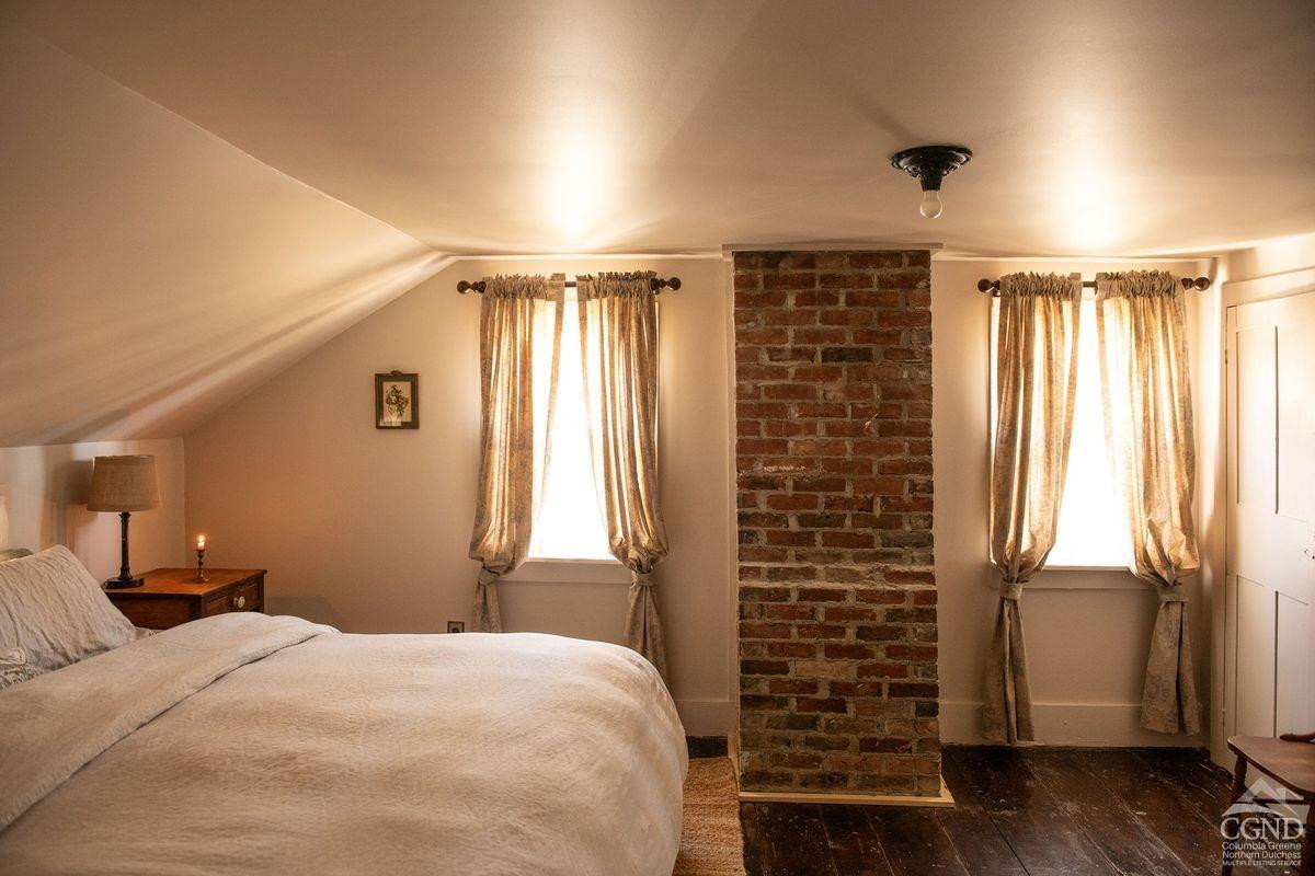 169 Main Street, Hudson