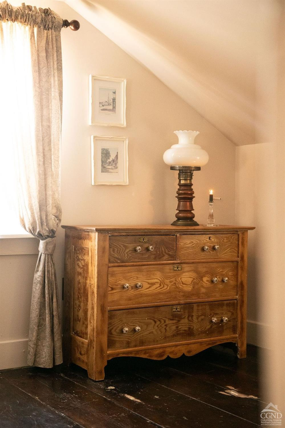 169 Main Street, Hudson