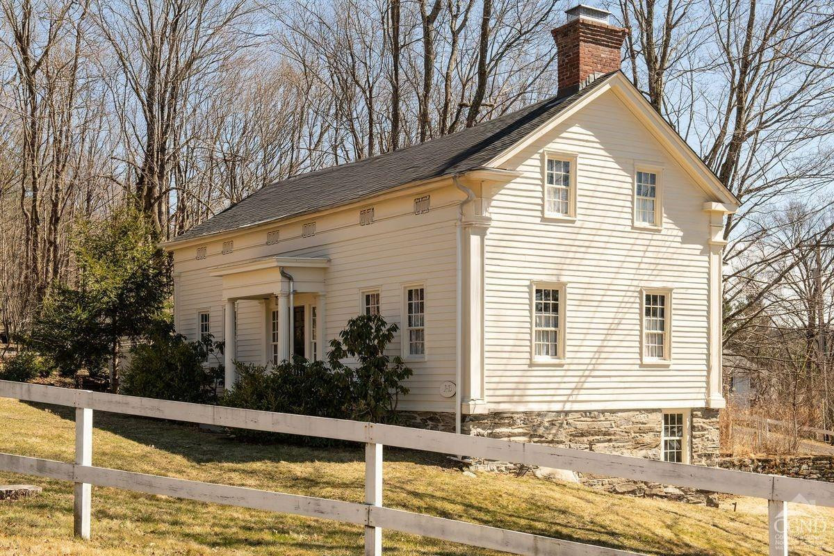 169 Main Street, Hudson