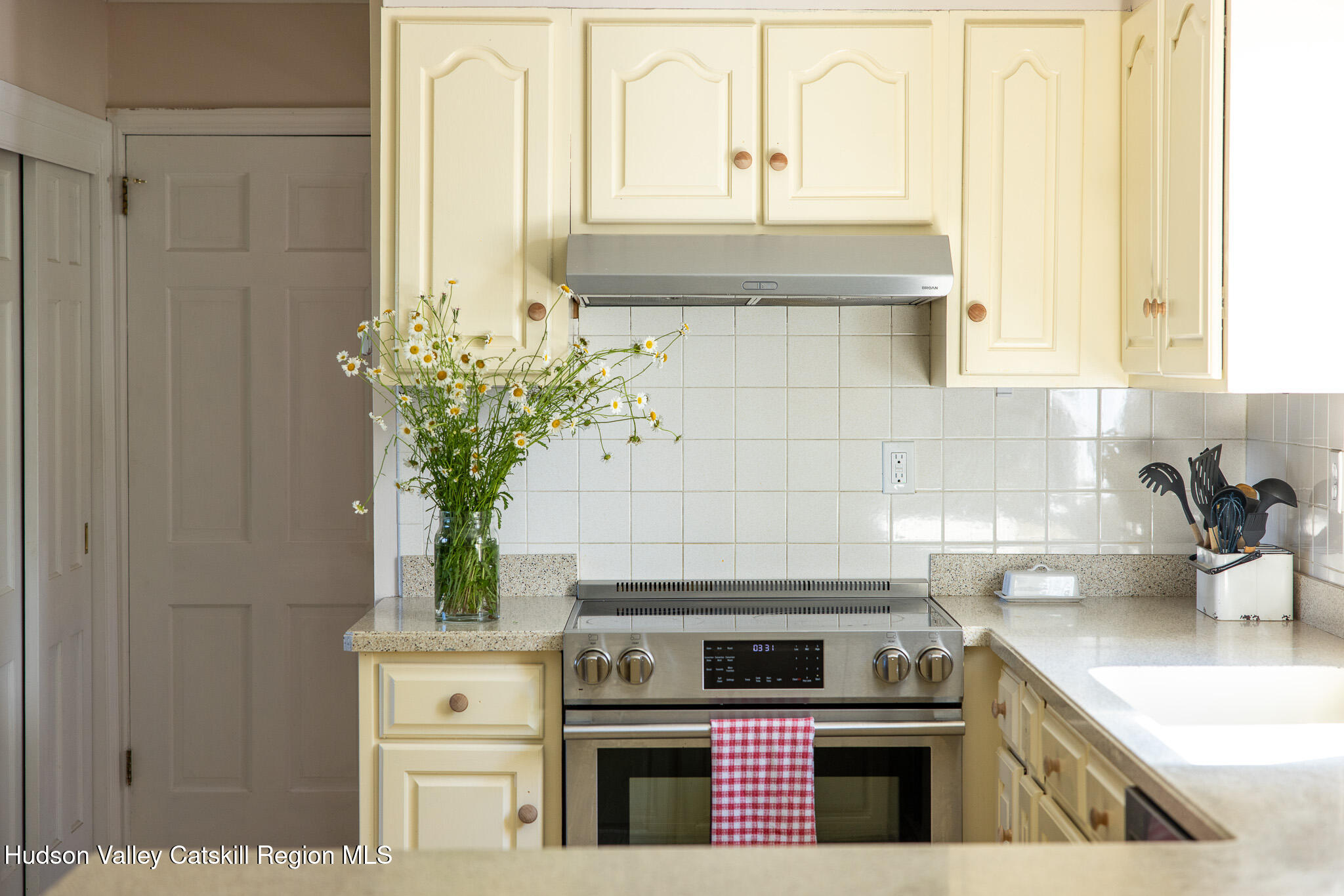 17 Stephen Drive, Hudson