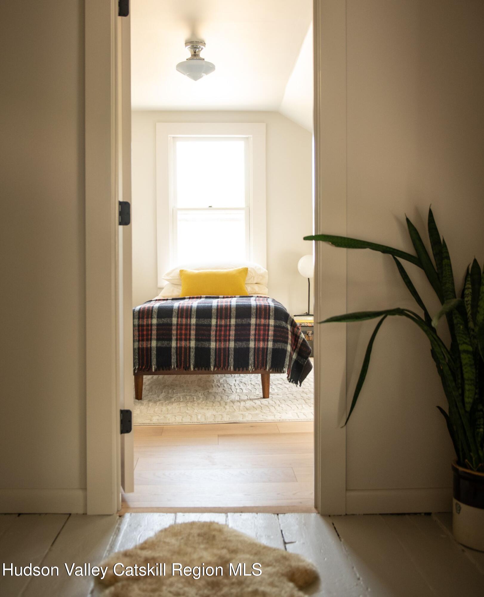 444 Fishcreek Road, Saugerties