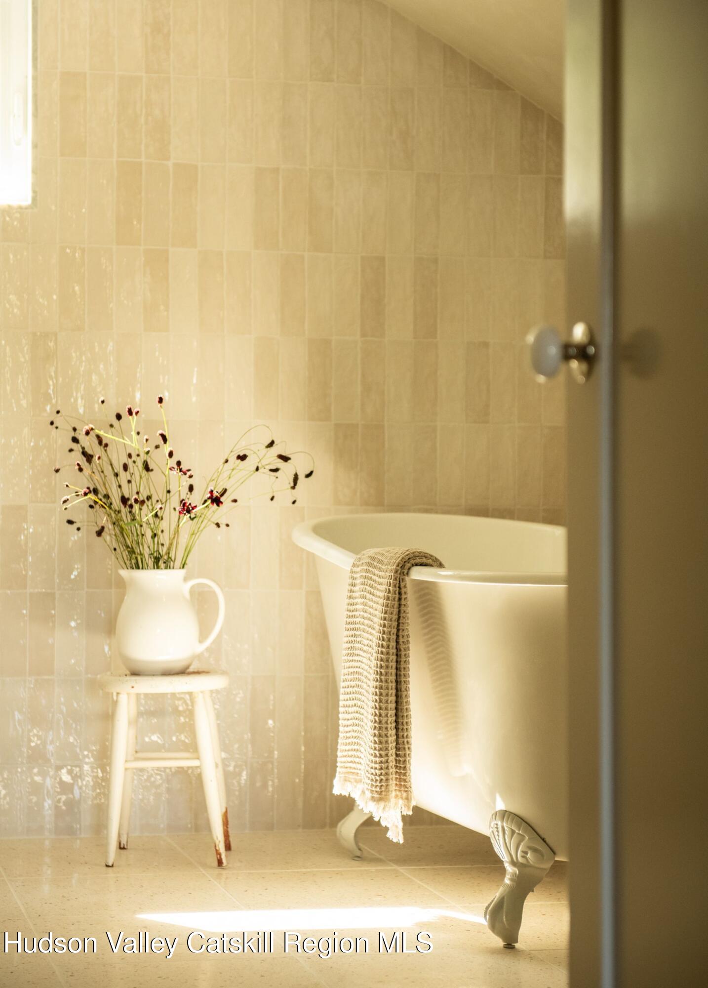 444 Fishcreek Road, Saugerties