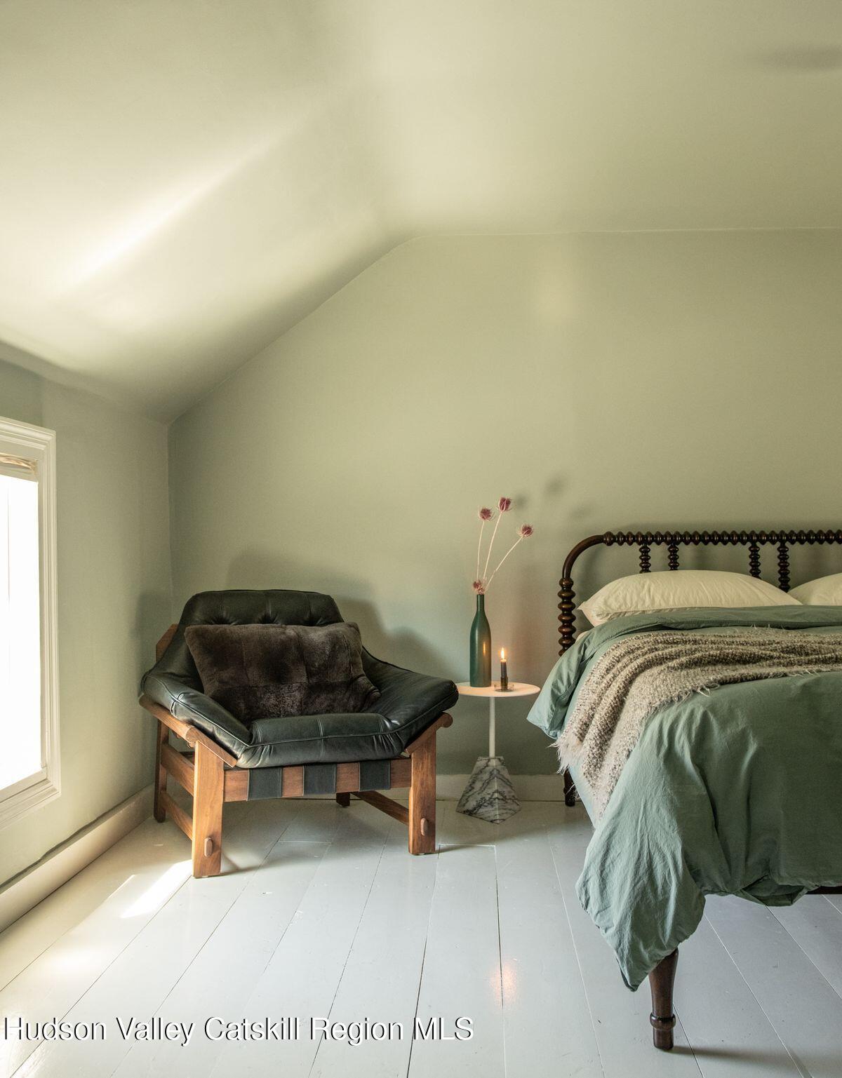 342 State Street, Hudson