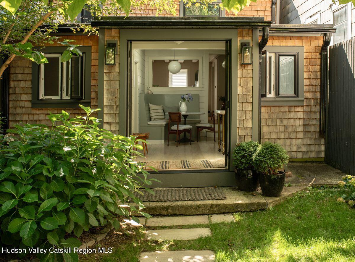 342 State Street, Hudson