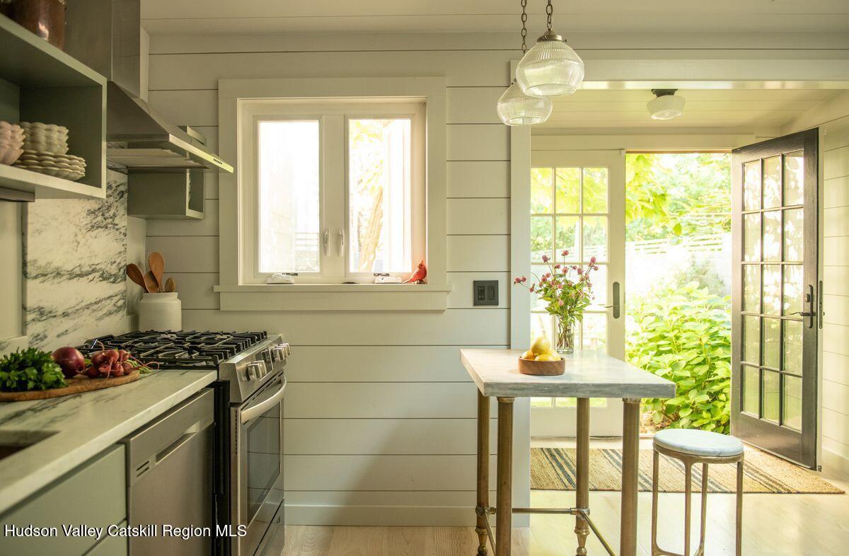 342 State Street, Hudson