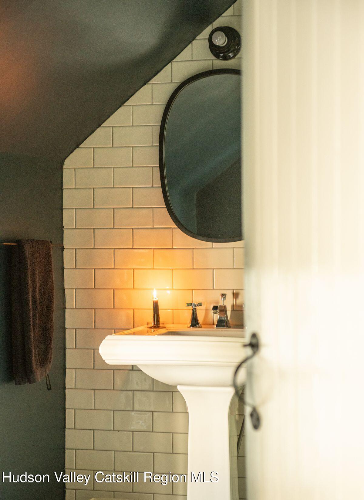 342 State Street, Hudson